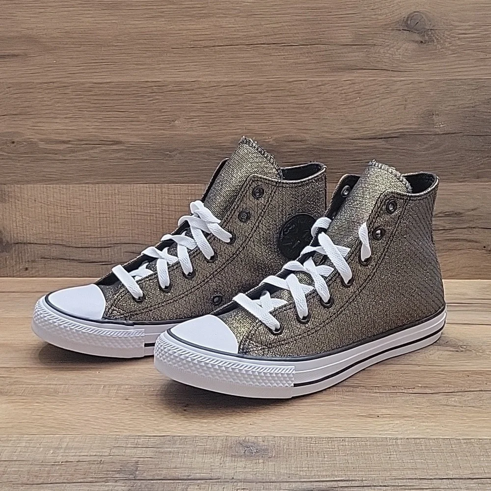 Converse High Top Brand new.
